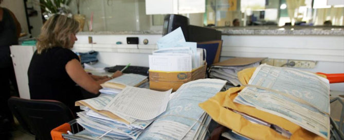 Ποια χρέη προς την Εφορία ρυθμίζονται Παράταση Αναδρομική παραγραφή