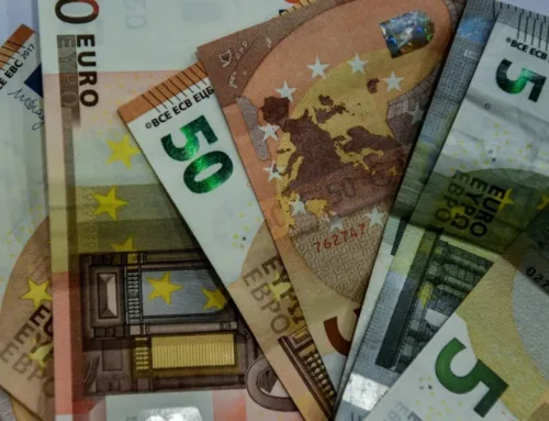 Χρέη στην εφορία: Πάνω από 110 δισ. ευρώ τα ληξιπρόθεσμα – Μόνο οι μικροί πληρώνουν.